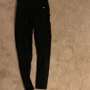 Victoria’s Secret Pink black leggings size medium.
